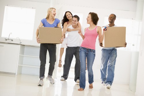 Moving truck service for homes and flats in Edgware