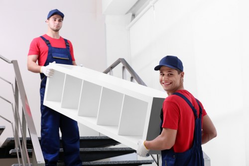 Local commercial removals planning access and parking in Edgware
