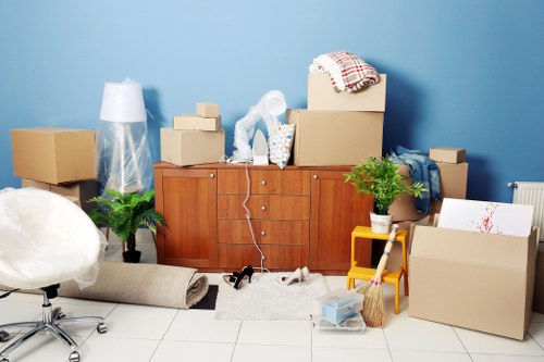 Organised moving service supporting homes and offices in Edgware