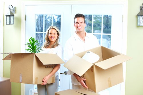 Local van service for business deliveries in Edgware
